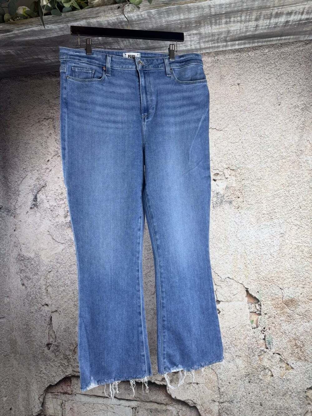 Paige Claudine Raw Hem High Waist Ankle Flare Jeans Women’s Size 33 Retail: $239